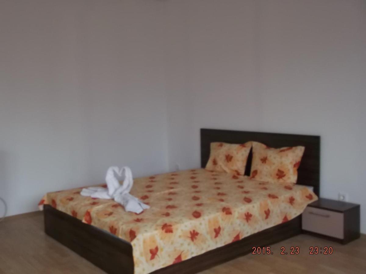 Dima Popova Apartments Tsarévo Extérieur photo